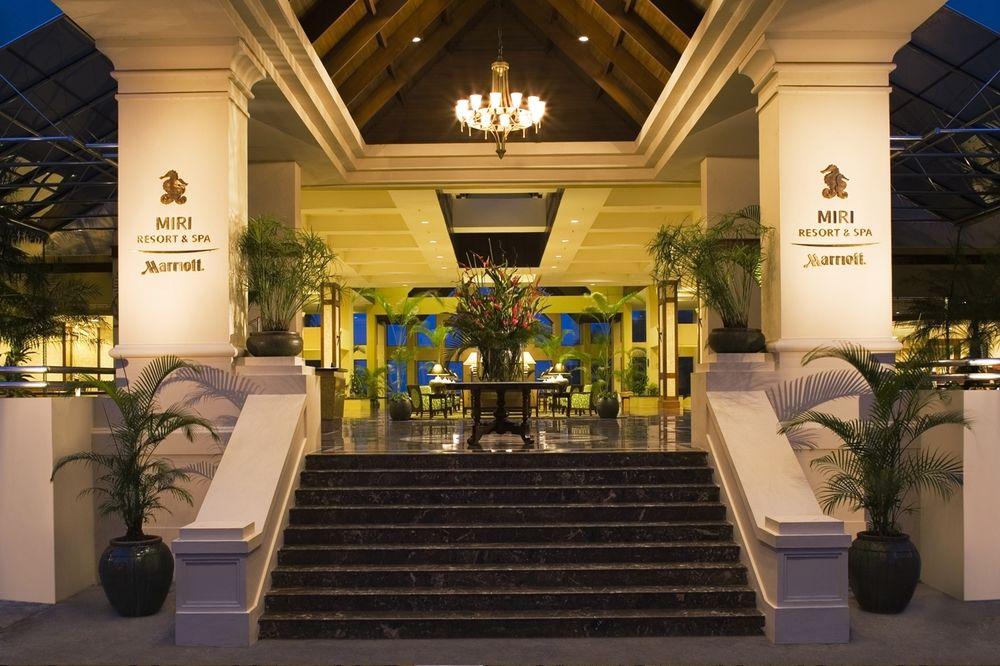 Miri Marriott Resort & Spa Exterior photo Miri Marriott Resort and Spa
