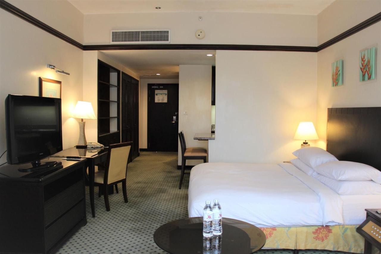 Miri Marriott Resort & Spa Exterior photo Deluxe room