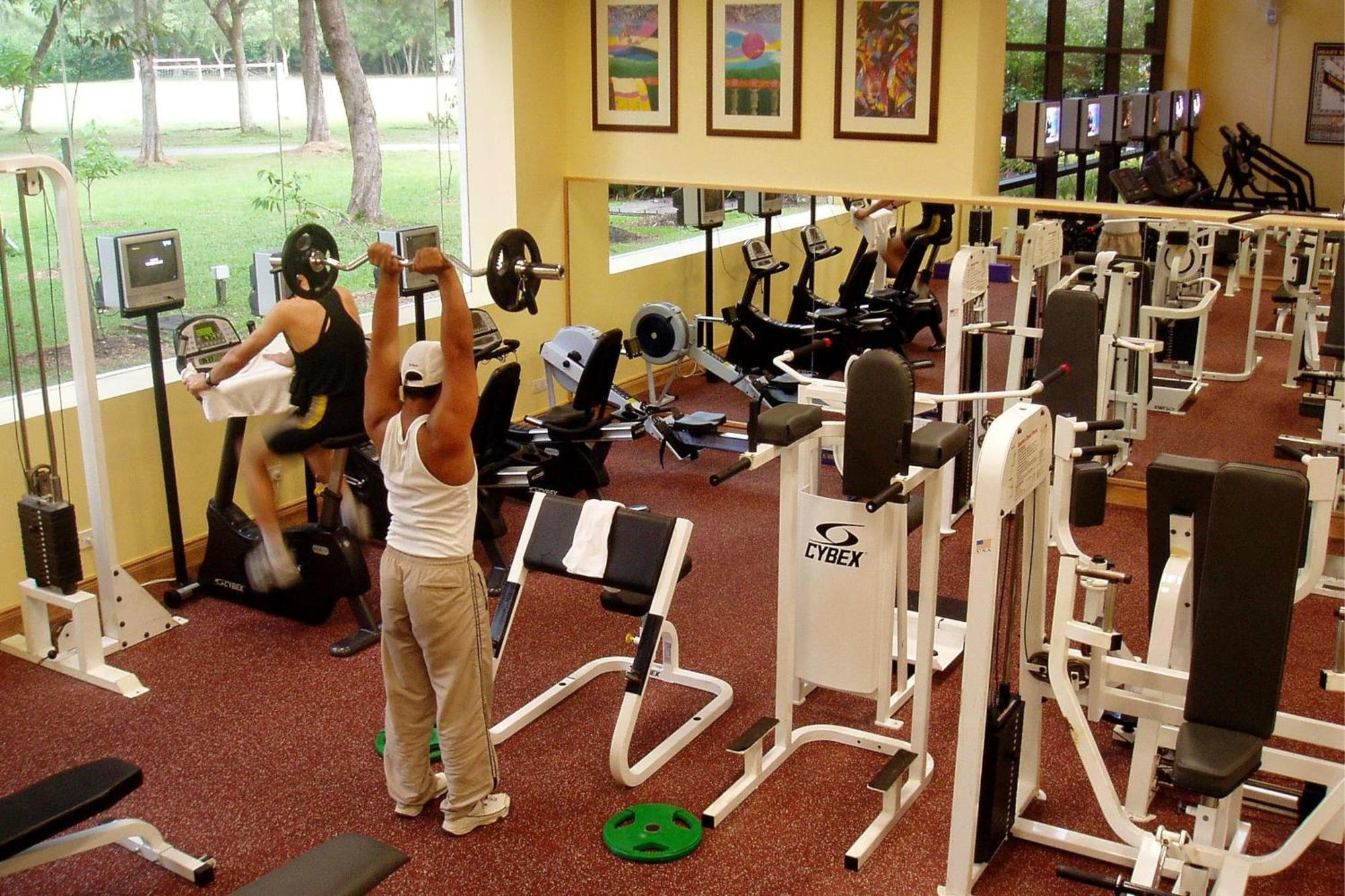 Miri Marriott Resort & Spa Exterior photo A typical gym